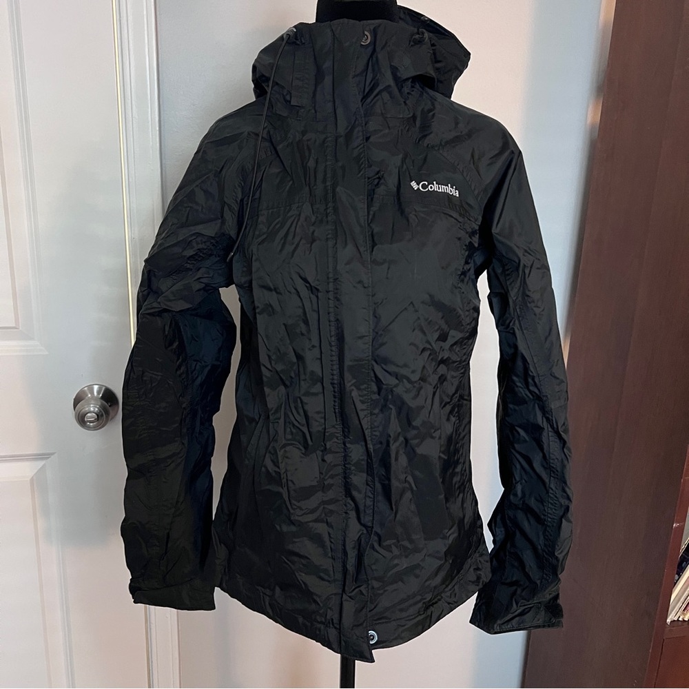 Columbia Women's Black Rain Jacket